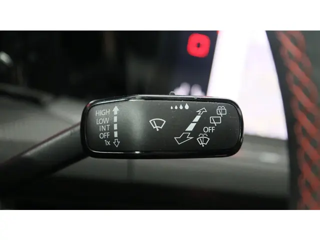 Volkswagen Golf GTI 2.0 TSI 245pk 2024 Benzine 28