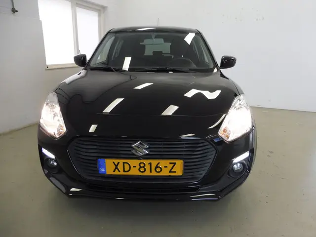 Suzuki Swift 1.2 Select 2018 Benzine 11