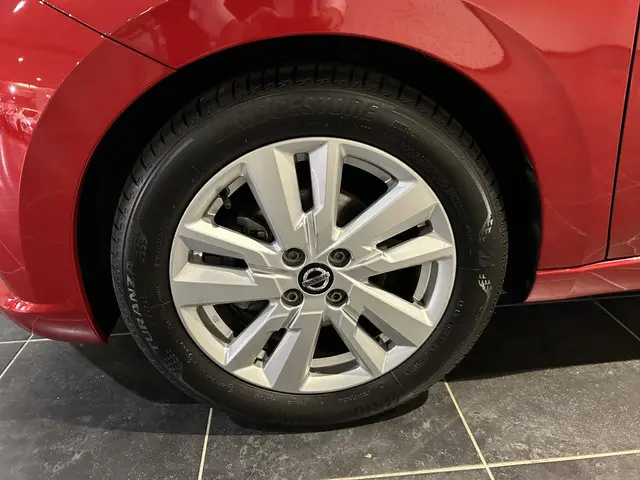 Nissan Micra 1.0 IG-T N-Connecta 2019 Benzine 25