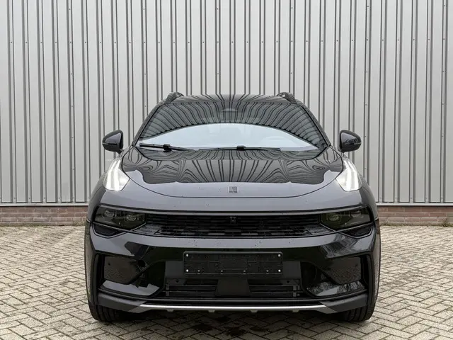 Lynk & Co 01 1.5 More 2026 Hybride Benzine 10