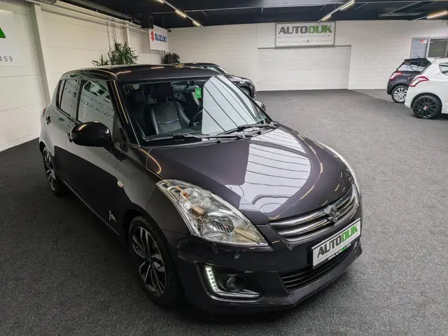 Suzuki Swift 1.2 X-tra Edition | * Carplay 2015 Benzine 7