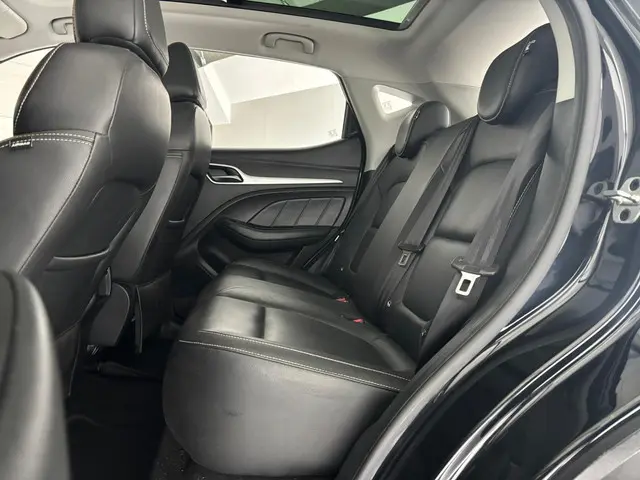 MG ZS EV MG Luxury 45 kWh 2021 Elektrisch 6