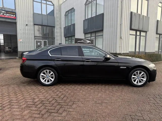 BMW 5 Serie 520i High Executive AUTOMAAT!! 2015 Benzine 5
