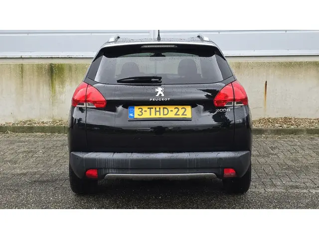 Peugeot 2008 1.2 VTi Allure Pack Premium Plus 2014 Benzine 6