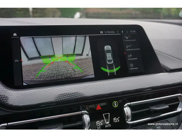 BMW 2 Serie Gran Coupé 218i 2020 Benzine 28