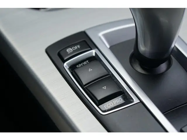 BMW X3 sDrive20i Centennial High Executive 2017 Benzine 38