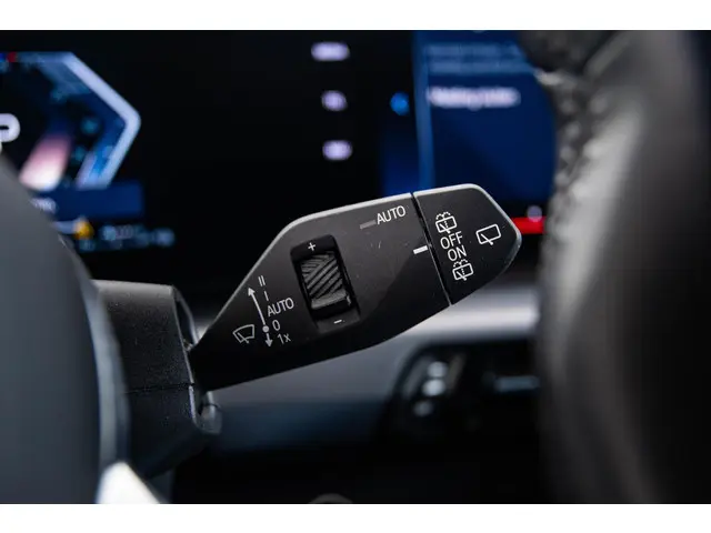 BMW X1 xDrive25e 2024 Hybride Benzine 36