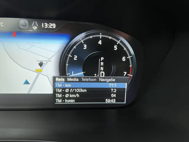 Volvo V90 2.0 T4 Momentum Pro 2020 Benzine 40