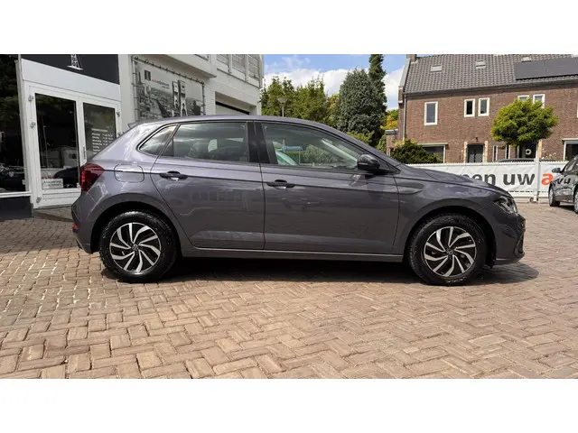 Volkswagen Polo 1.0 TSI Life 2023 Benzine 6