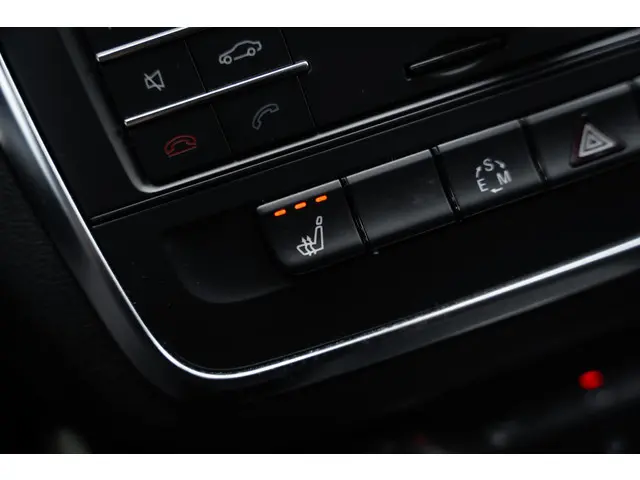 Mercedes-Benz CLA 180 AMG 2015 Benzine 29