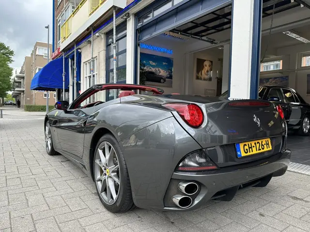 Ferrari California 4.3 V8 HELE 2013 Benzine 7