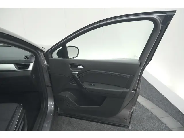 Renault Captur TCe 90 Techno 2024 Benzine 65