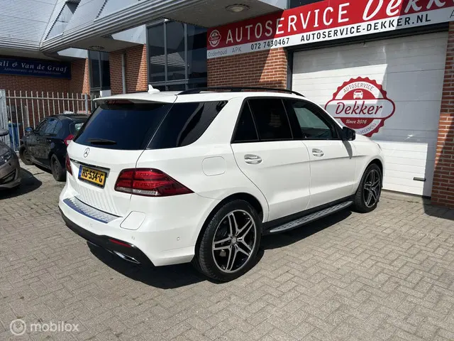 Mercedes-Benz GLE 500 e 4MATIC 2015 Hybride Benzine 23
