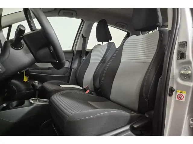 Toyota Yaris 1.5 Hybrid Aspiration 2018 Hybride Benzine 11