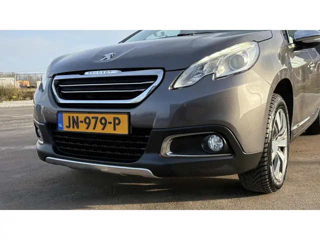 Peugeot 2008 1.2 PureTech Allure 2016 Benzine 8