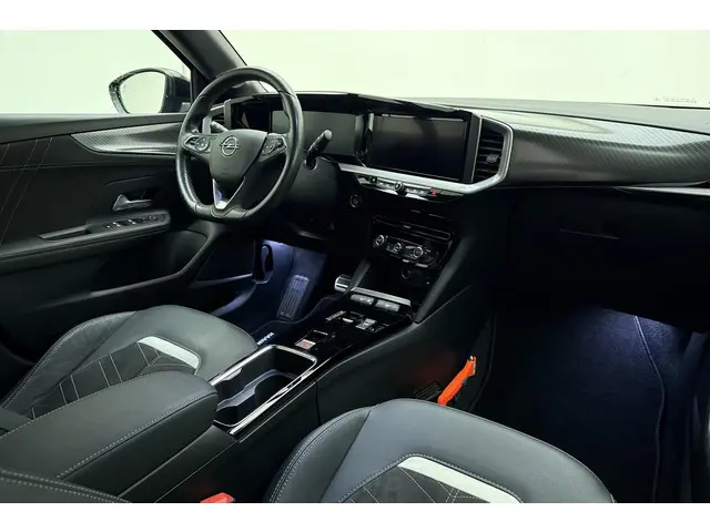 Opel Mokka-e Ultimate 50-kWh 11kw 2022 Elektrisch 13
