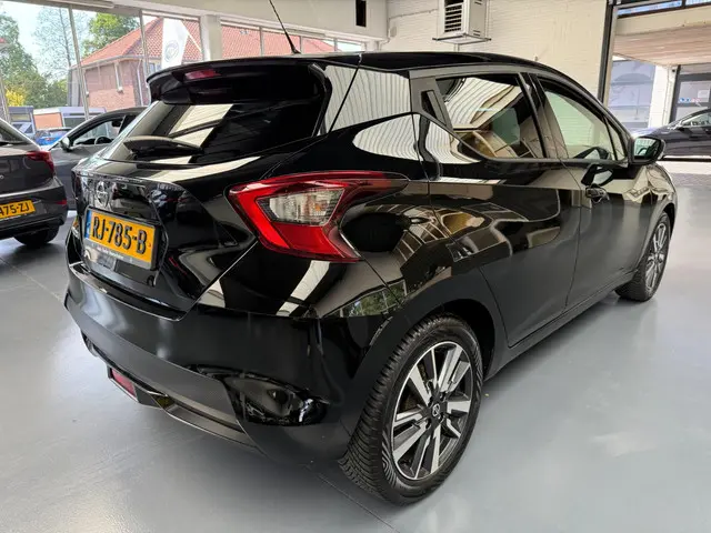 Nissan Micra 1.0L Acenta 2017 Benzine 6