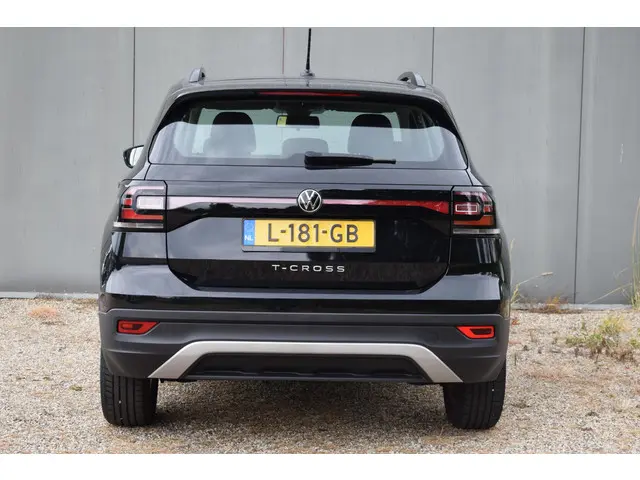 Volkswagen T-Cross 1.0 TSI Life 2021 Benzine 19