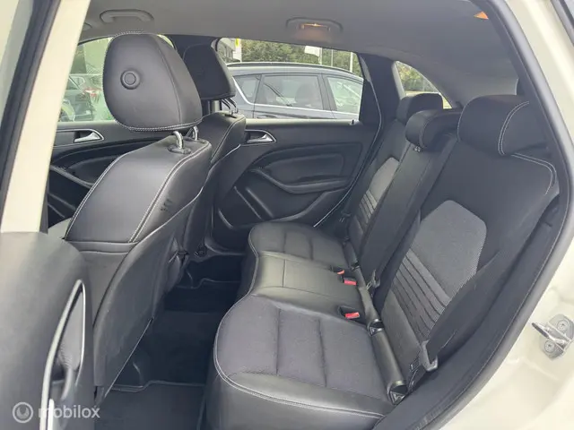 Mercedes-Benz B-Klasse 180 Ambition 2018 Benzine 21