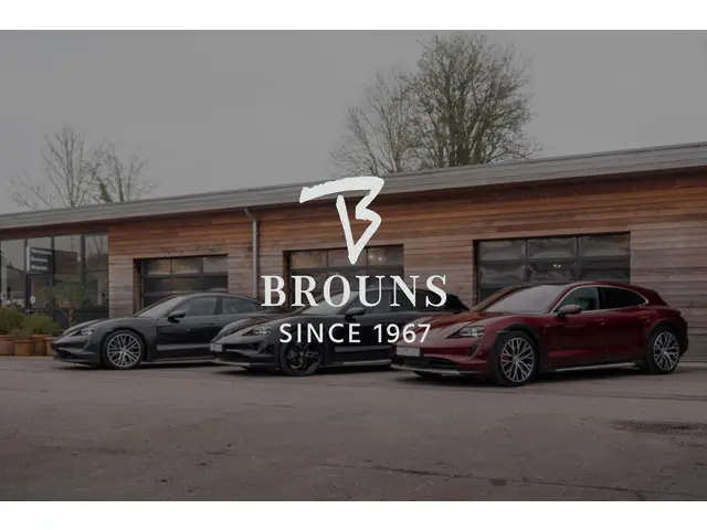 Porsche Taycan Sport Turismo GTS 2023 Elektrisch 34