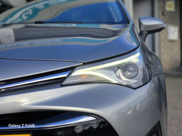 Toyota Avensis 1.8 VVT-i Executive 2017 Benzine 26