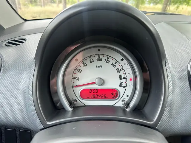 Opel Agila 1.0 Selection apk t/m 28-12-2025 2012 Benzine 15