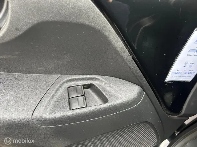 Peugeot 108 1.0 e-VTi Active Airco 2018 Benzine 11