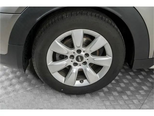 MINI Countryman 1.5 Automaat One Salt 2020 Benzine 22