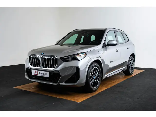 BMW X1 xDrive25e 2025 Hybride Benzine 6