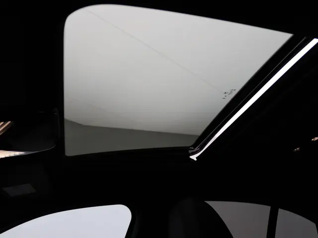 BMW 3 Serie Sedan 330e 2025 Hybride Benzine 18