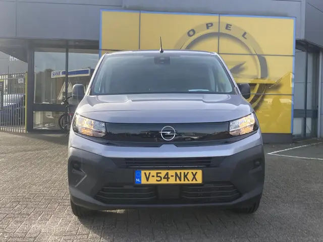 Opel Combo-e 136pk L2 50kWh 2025 Elektrisch 2