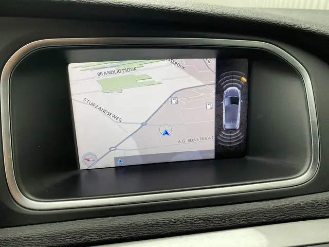 Volvo V40 1.6 T3 Summum 2012 Benzine 12