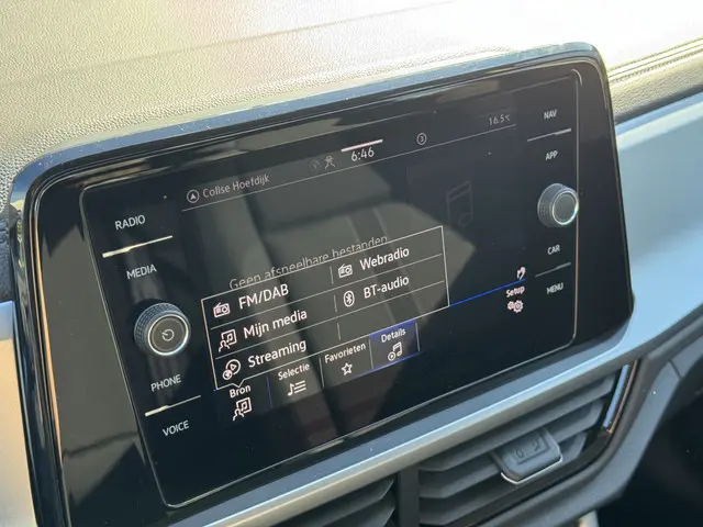 Volkswagen T-Roc 1.5 TSI Life Business 2024 Benzine 23