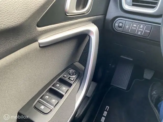 Kia Ceed Sportswagon 1.0 T-GDi DynamicLine 2022 Benzine 29