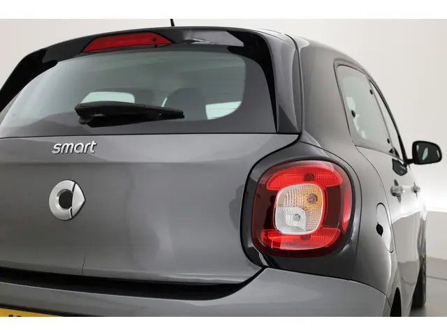 Smart Forfour 1.0 Passion Aut. 2016 Benzine 32