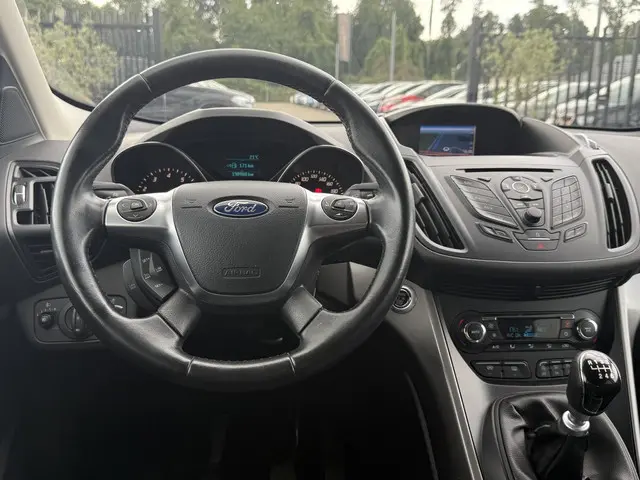 Ford Kuga 1.5 Titanium 2014 Benzine 3