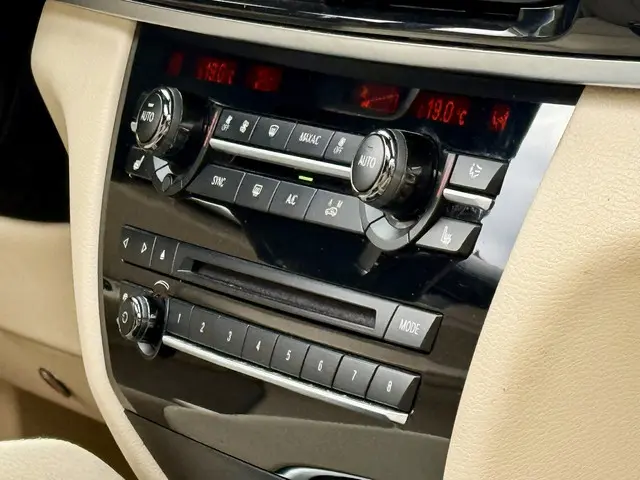 BMW X6 5.0 X-DRIVE HIGH EXECUTIVE 2014 Benzine 14