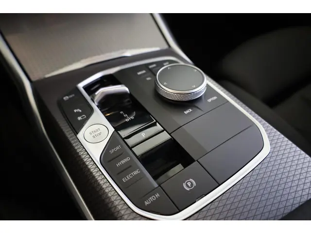 BMW 3 Serie Touring 330e 2025 Hybride Benzine 20