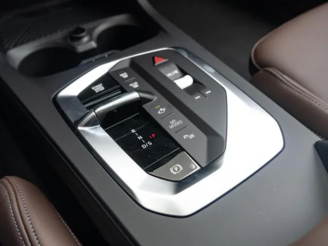 BMW 1 Serie 120 2025 Benzine 19