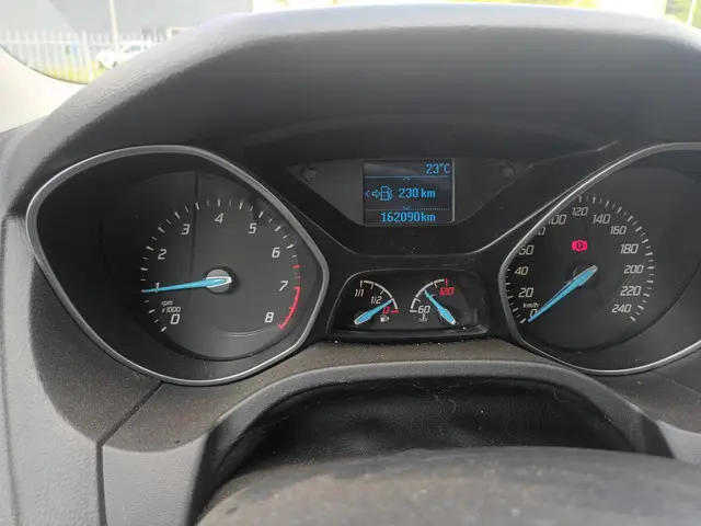 Ford Focus Wagon 1.0 EcoBoost Trend 2013 Benzine 6