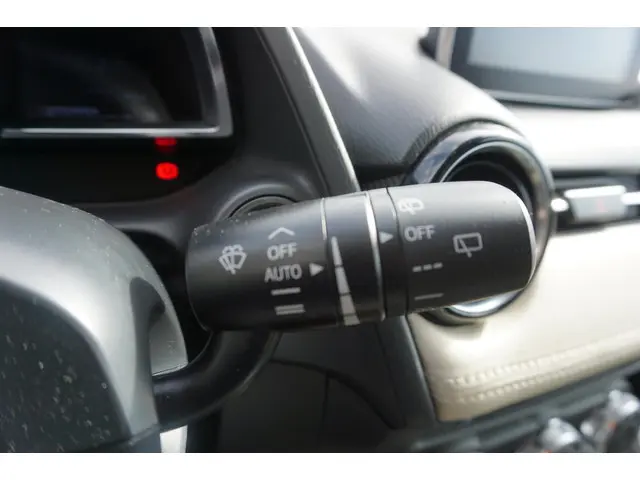 Mazda 2 1.5 Skyactiv-G Skylease GT 2015 Benzine 26
