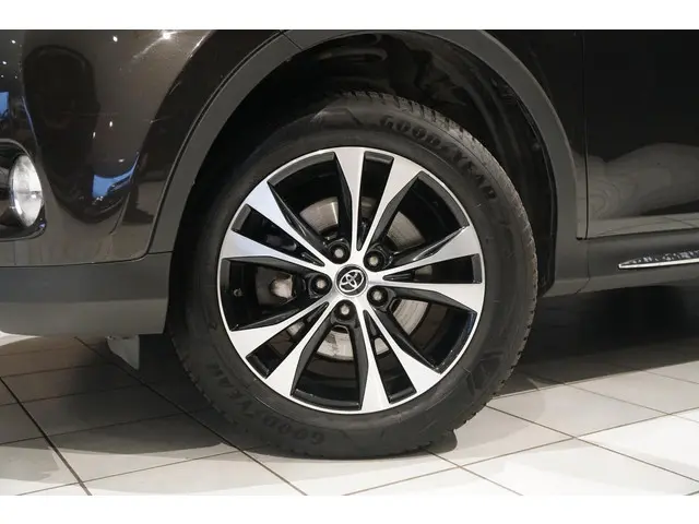 Toyota RAV4 2.2D Style 4WD 2015 Diesel 29