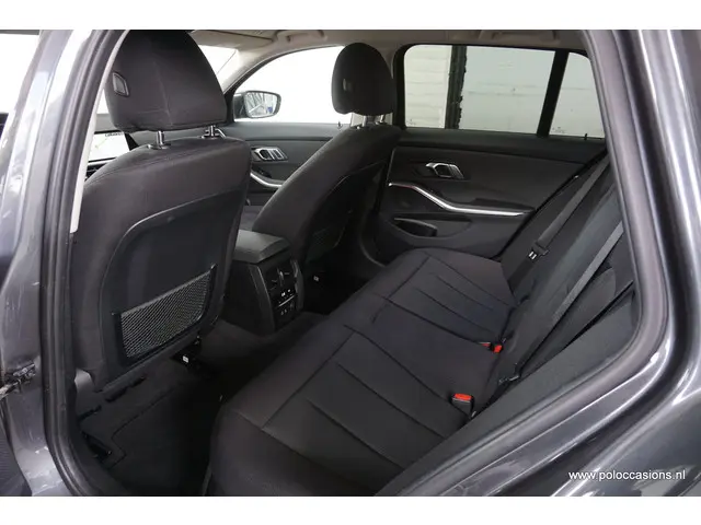 BMW 3 Serie Touring 320i 2020 Benzine 7