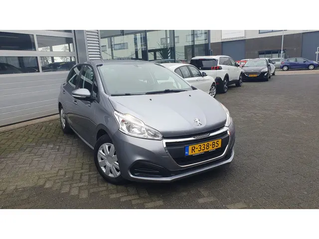Peugeot 208 1.2 PureTech Like 2019 Benzine 15