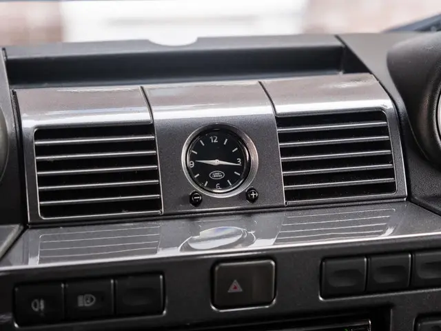 Land Rover Defender 2.2 D Soft Top 90" E 2014 Diesel 44