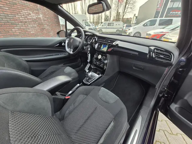 Citroën DS3 Cabrio 1.2 VTi So Chic nw APK 2014 Benzine 13