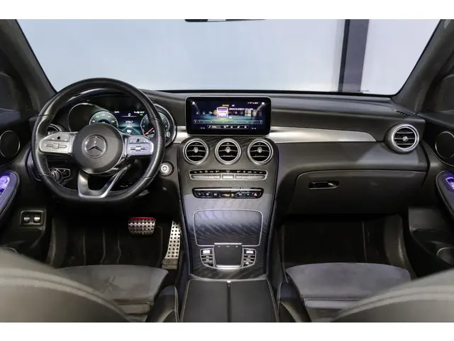 Mercedes-Benz GLC 300e 4MATIC 2021 Hybride Benzine 28