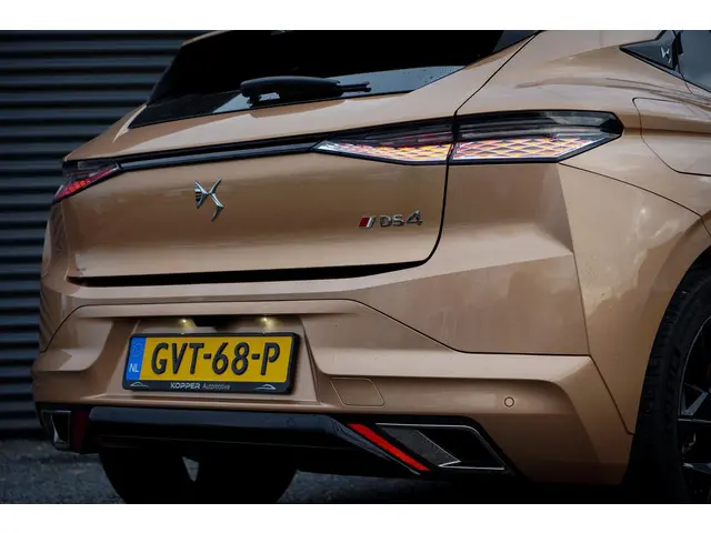 DS DS 4 E-Tense Rivoli 2022 Hybride Benzine 46