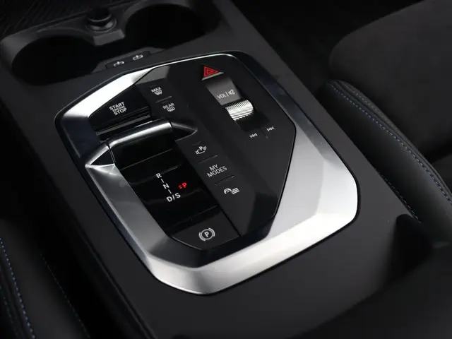 BMW 1 Serie 5-deurs 120 2025 Benzine 19