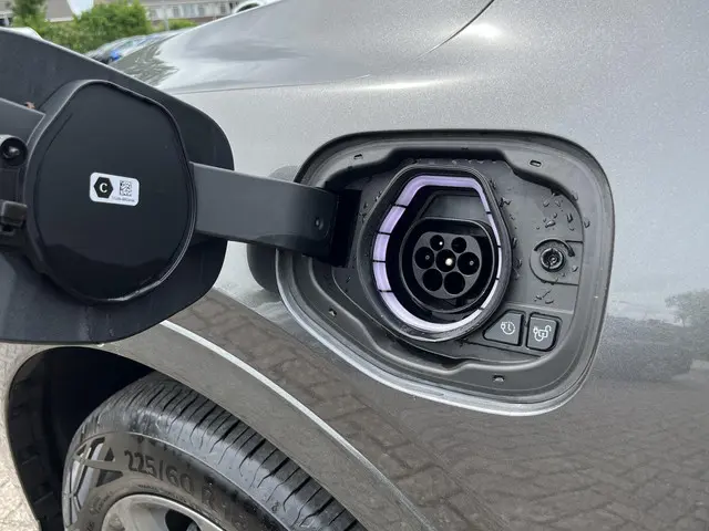 Ford Kuga 2.5 PHEV ST-Line X 2024 Hybride Benzine 35
